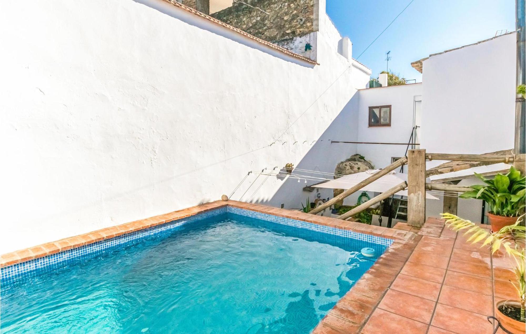 Pet Friendly Home In Hornachuelos With Kitchen Bagian luar foto